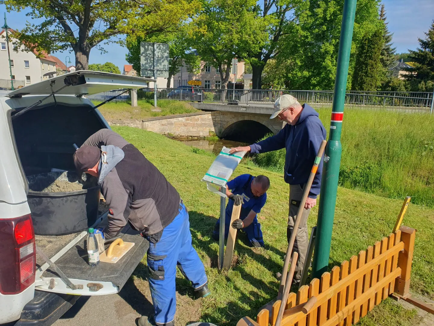 Arbeitseinsatz - 70 Ruppendorfer packen an.