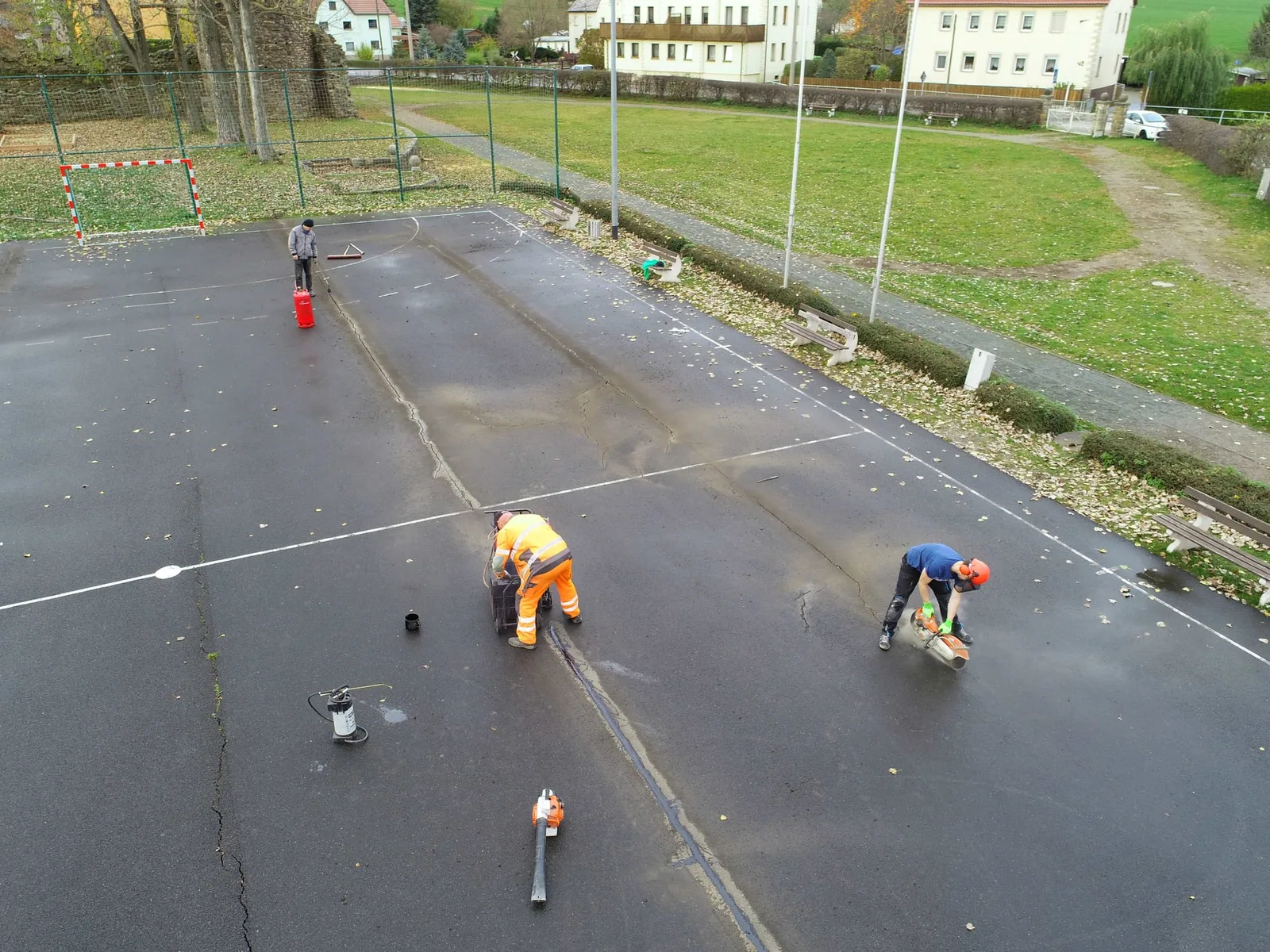 Arbeitseinsatz Sanierung Sportplatz.