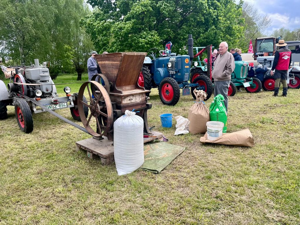 Alttraktorenausstellung